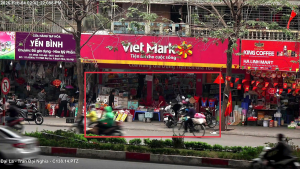 Phạt nguội hành vi lấn chiếm trái phép vỉa hè để bày bán hàng hóa tại khu vực trước số nhà 112A12, tập thể Kinh tế Quốc dân, phố Đại La, phường Bạch Mai.