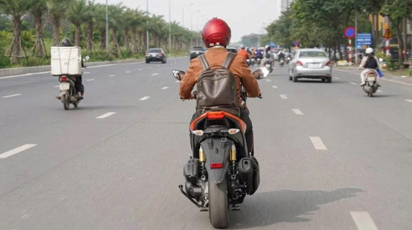 Cảnh báo: Ô tô, xe máy không gắn biển số sẽ bị xử phạt rất cao từ 2025