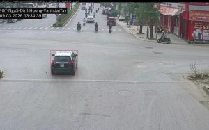 Ô tô vượt đèn đỏ bị xử lý phạt nguội tại Thanh Hoá