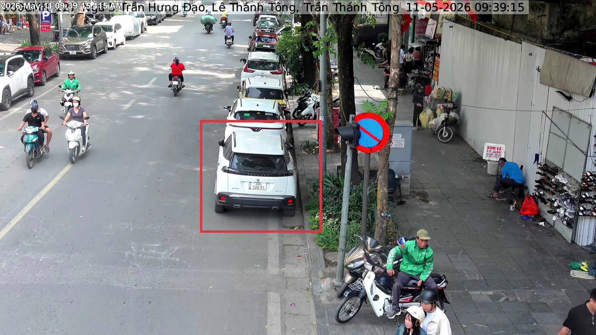 Hà Nội ghi nhận hơn 1.500 trường hợp phạt nguội trong 1 tuần, nhiều vi phạm lấn chiếm vỉa hè 2 image2 1779249332500 1779249333107212528067
