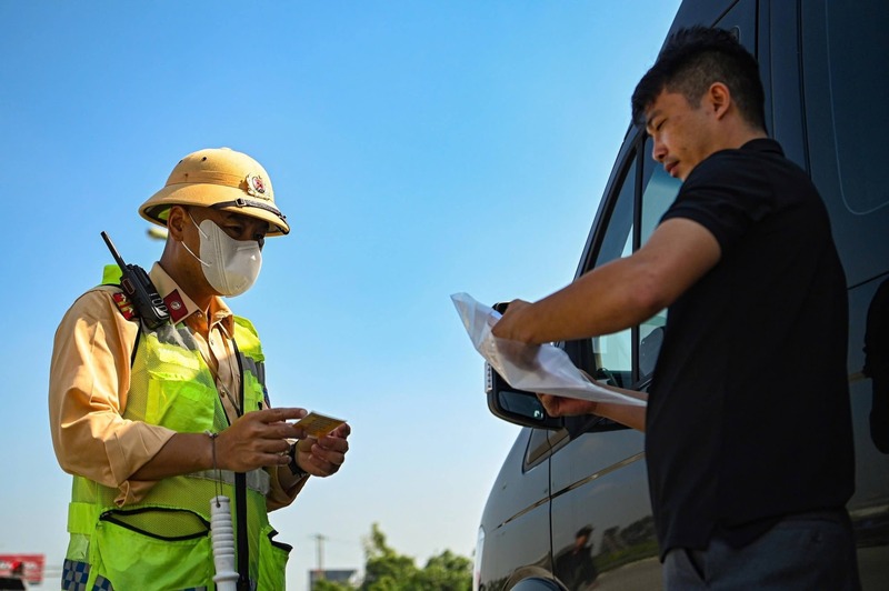 Phạt nguội 375 trường hợp vi phạm giao thông trên cao tốc trong ngày 2/5